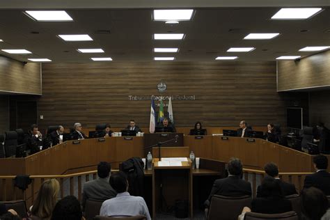 TRIBUNAL REGIONAL FEDERAL DA 2ª REGIÃO .